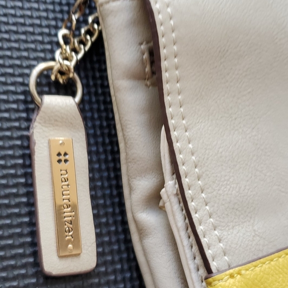 Naturalizer Crossbody - Picture 2 of 5